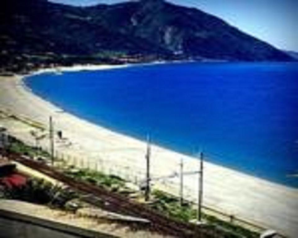 Апартаменти Terrazza Sul Mare Джоїоза-Мареа Екстер'єр фото
